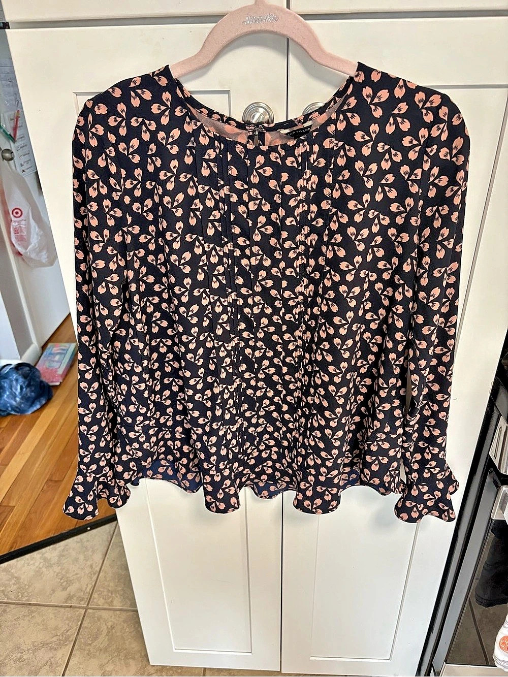 Ann Taylor Floral Ruffle Cuff Blouse Size XS